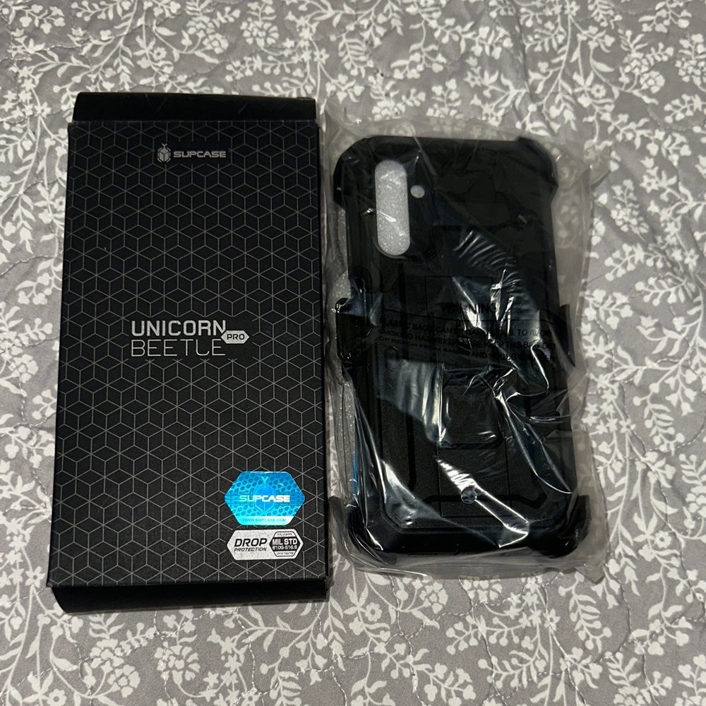 SUPCASE Unicorn Beetle Pro Rugged Phone Case - Black